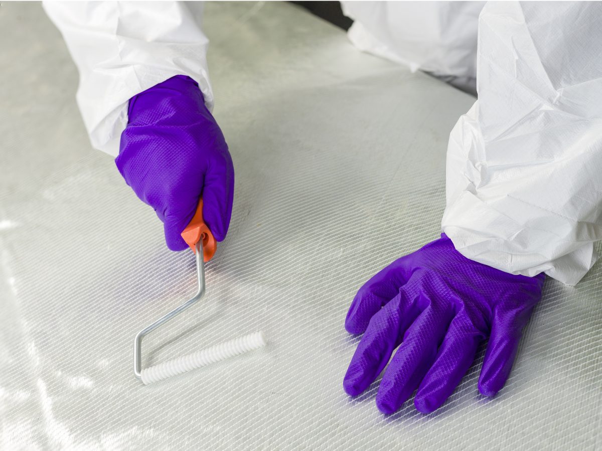 Purple shop cleaning gloves